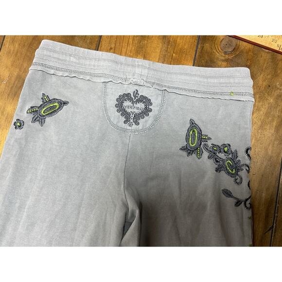 Vertigo Paris Sweat Pants Womens Size Small Gray Embroidered Floral - Picture 9 of 13